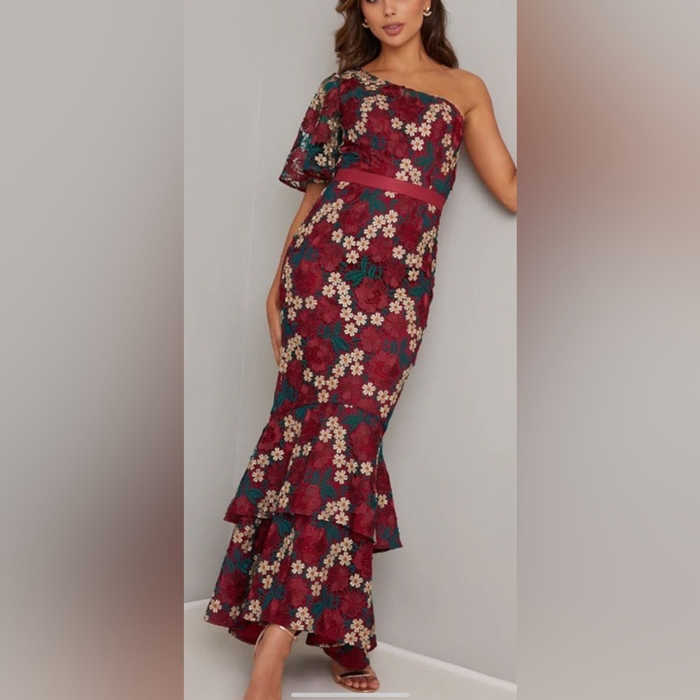 Chi Chi London Crochet gown NWT size 10